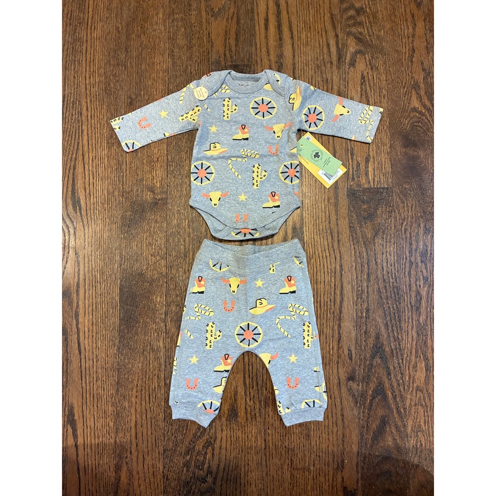 Monica + Andy‎ Western Onesie Set. 100% Cotton Size 0-3 months